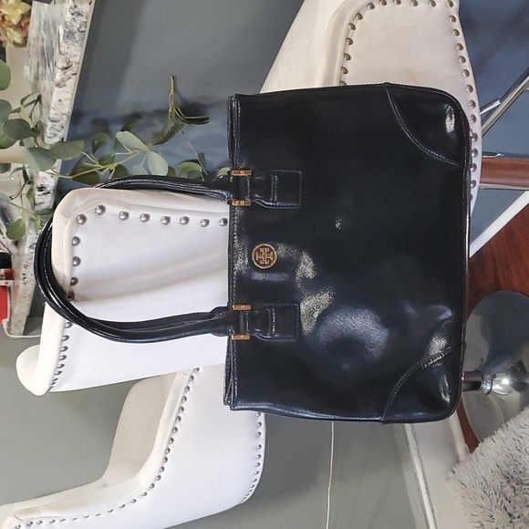 Tory Burch Handbags - Vtg Tory burch black leather top handle shoulder bag
